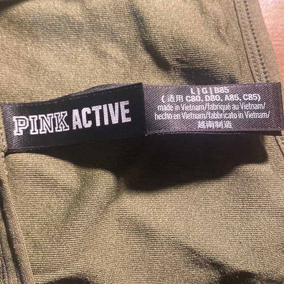 PINK Active Victoria’s Secret Ribbed Sports Bra. Size Large. - Picture 3 of 3